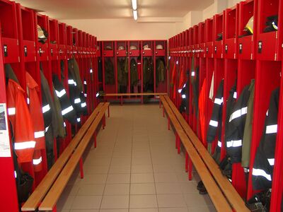 IBLG HP2016_04_205 Einsatzschrank mit vorgebauter Sitzbank