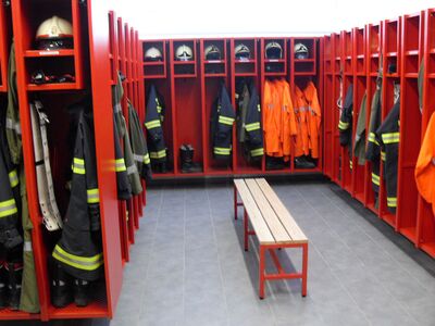 IBLG HP2016_04_213 Einsatzschrank haengend