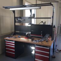 IBLG HP2016_05_310 Werkbank mit Aufbau
