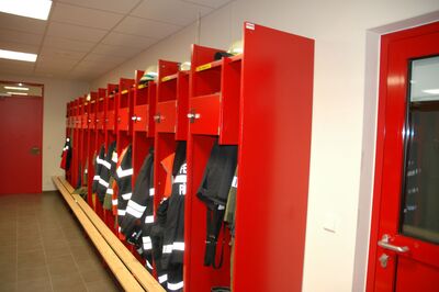 IBLG HP2016_04_211 Einsatzschrank mit vorgebauter Sitzbank