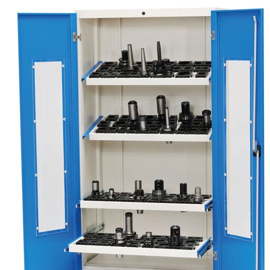 IBLG HP2016_11_006 CNC-Schrank mit Fenster