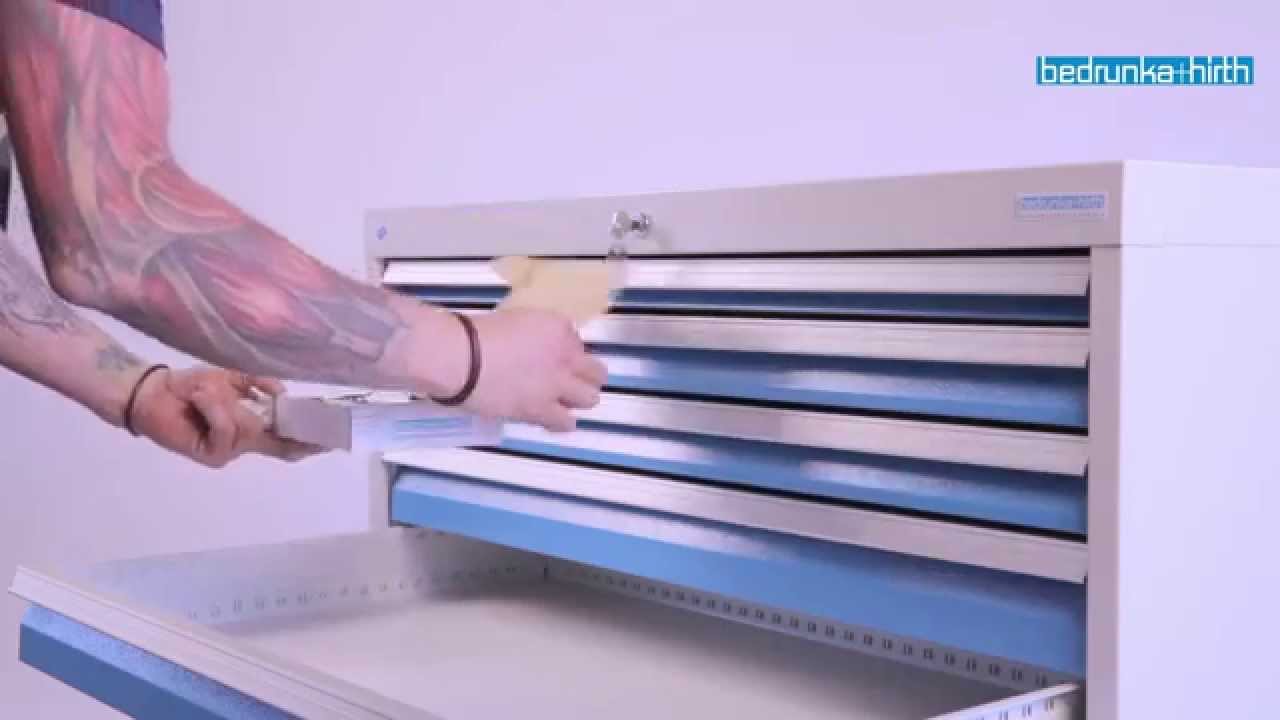 Video abspielen: Nachträglicher Einbau eines  E-Schloss-Systems